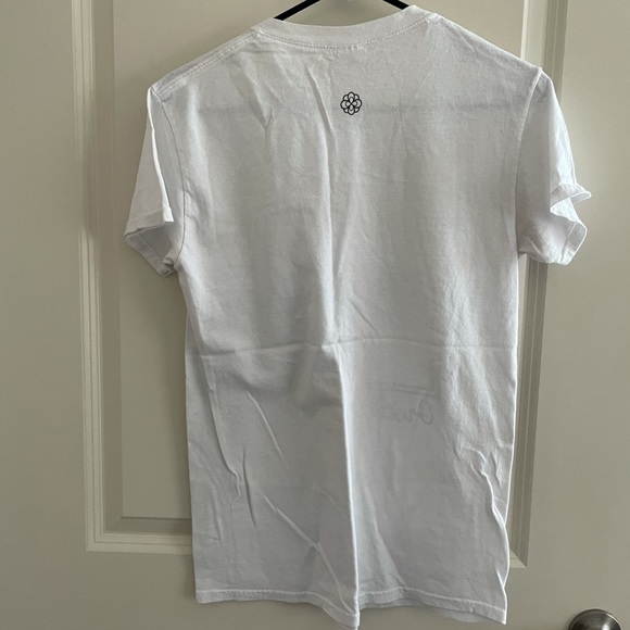 Alpha omicron pi t shirt ✨ - Picture 3 of 3